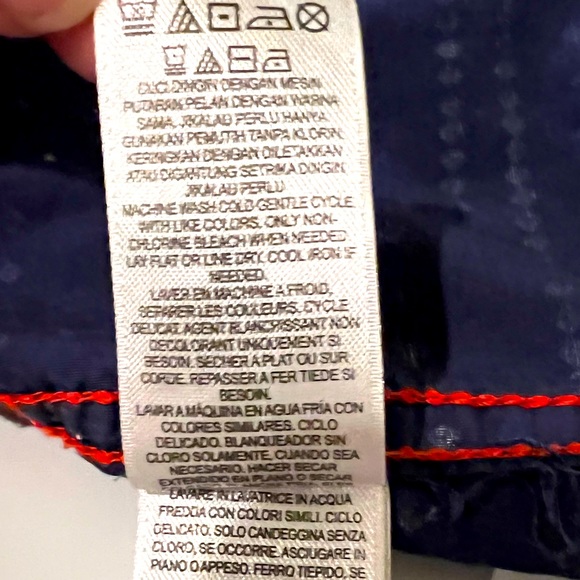 GUESS Women’s Blue Paisley Button-Down Blouse - Picture 8 of 8